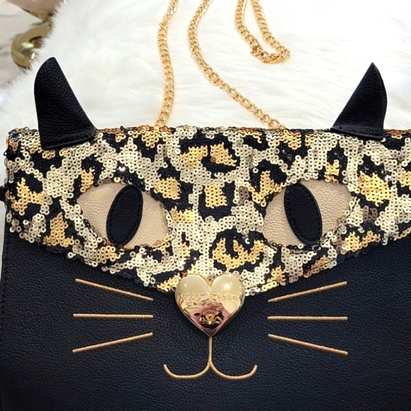 Betsey Johnson Handbags - Betsey Johnson Black Sequin "Kitchi Cat Clutch" Crossbody